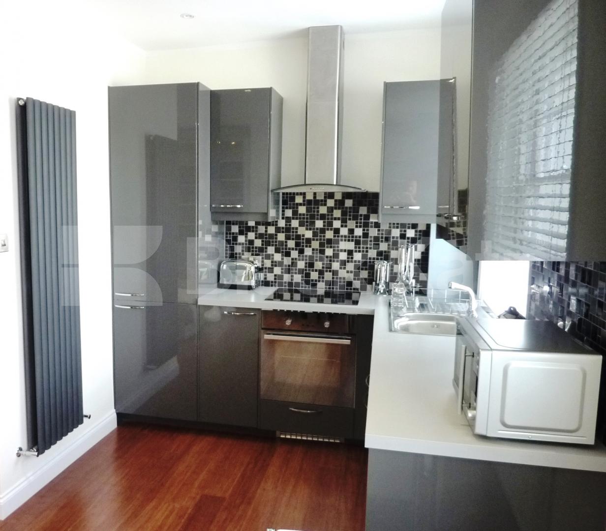 			LUXURY MODERN ONE BED!, 1 Bedroom, 1 bath, 1 reception Flat			 St Augustines Road, CAMDEN SQUARE